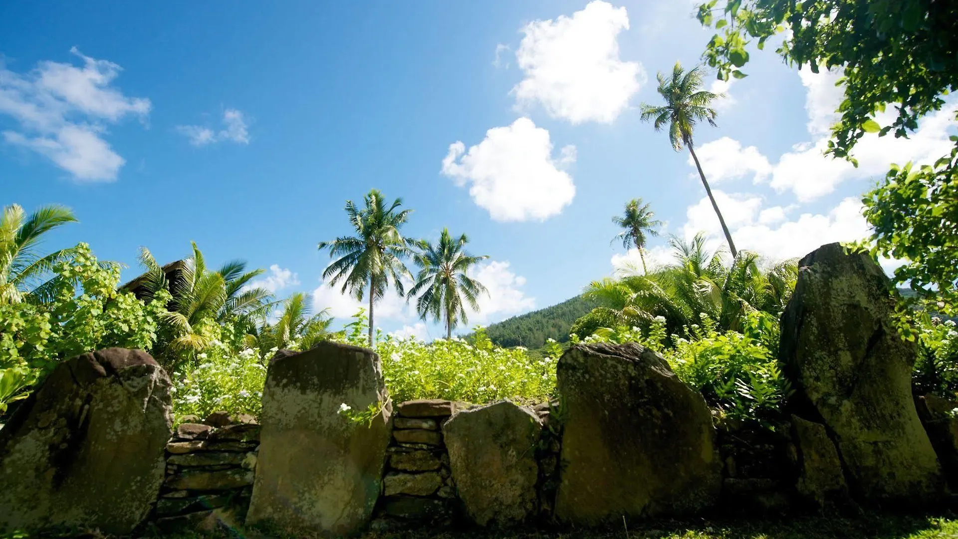 *** Hotel Maitai Lapita Village Huahine Fare French Polynesia