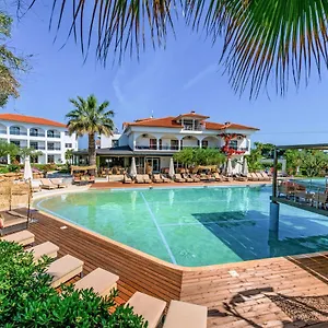 https://flegra-palace-hotel.hotelschalkidiki.net